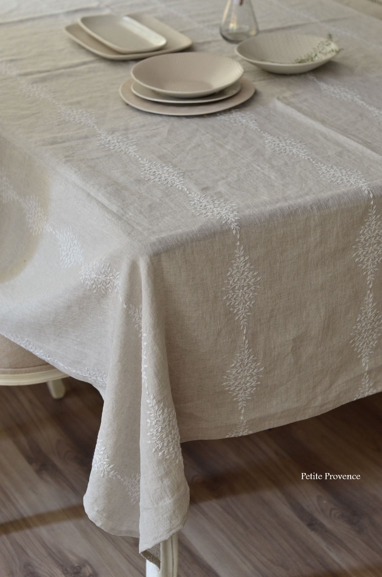 { Charvet Editions } ∞RESEDA 亞麻桌巾∞180x280cm (兩色)