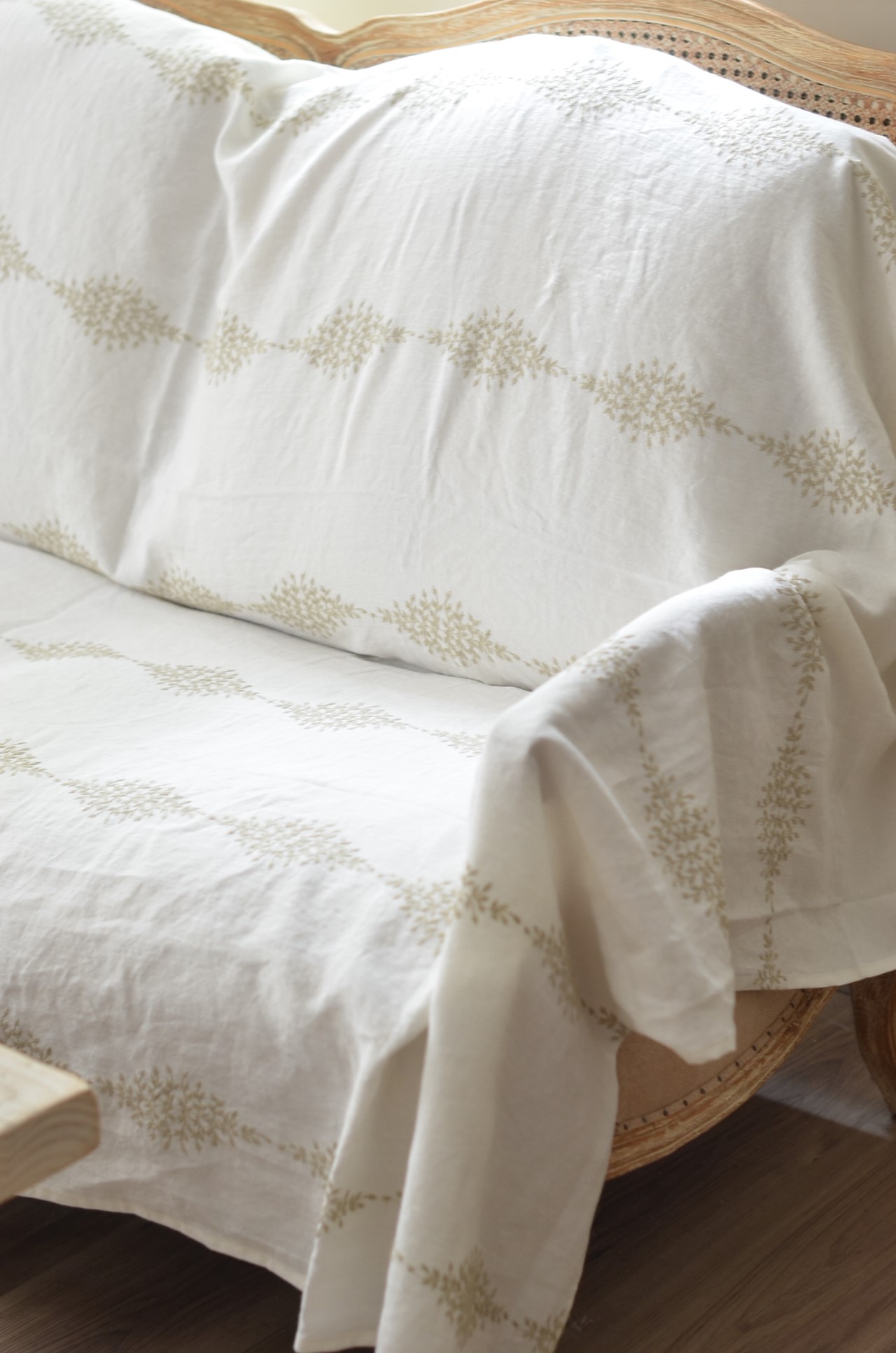 { Charvet Editions } ∞RESEDA 亞麻桌巾∞180x280cm (兩色)