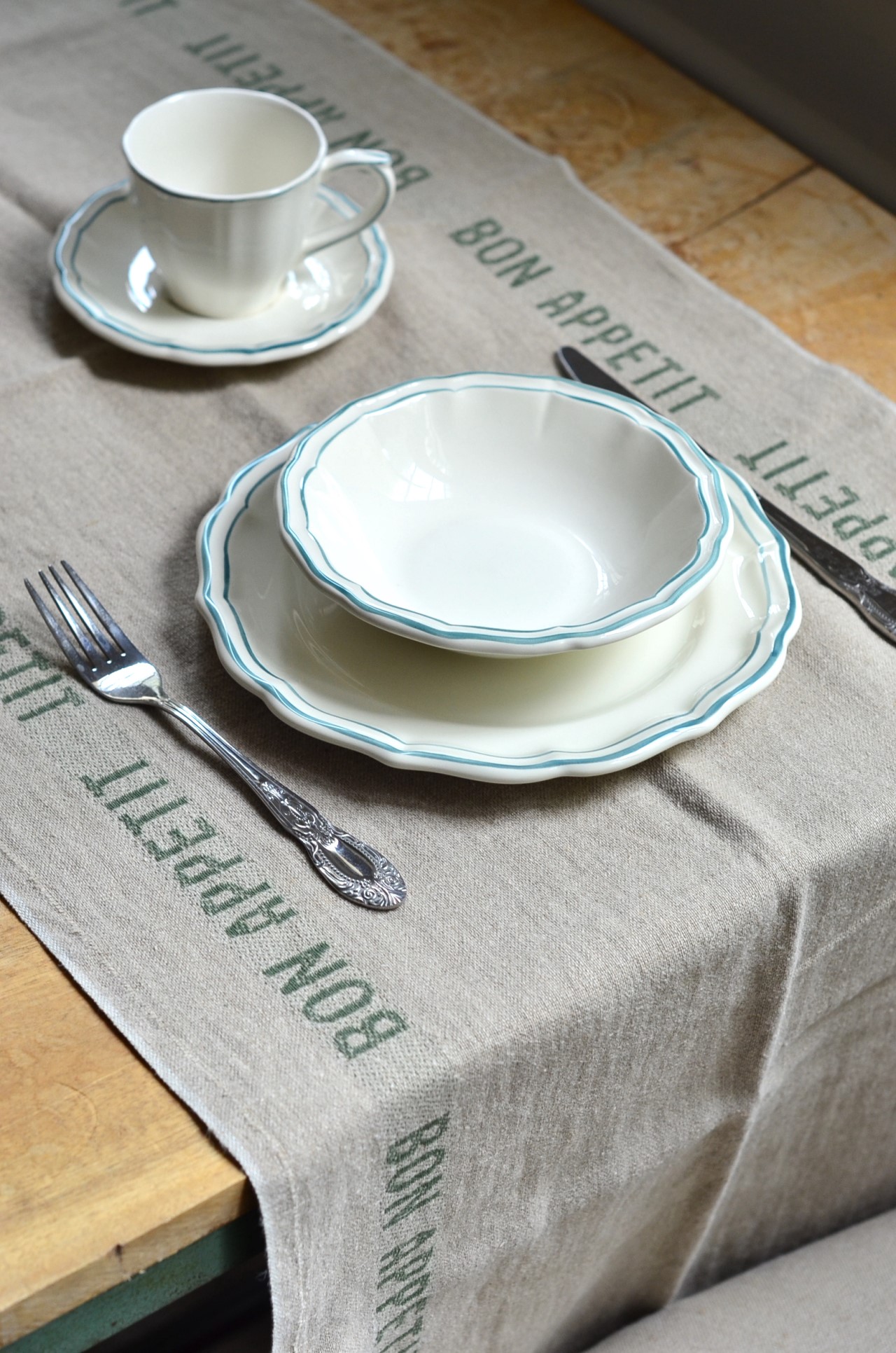 { CharvetEditions }∞ BON APPETIT 亞麻桌旗 45x160cm (3色)