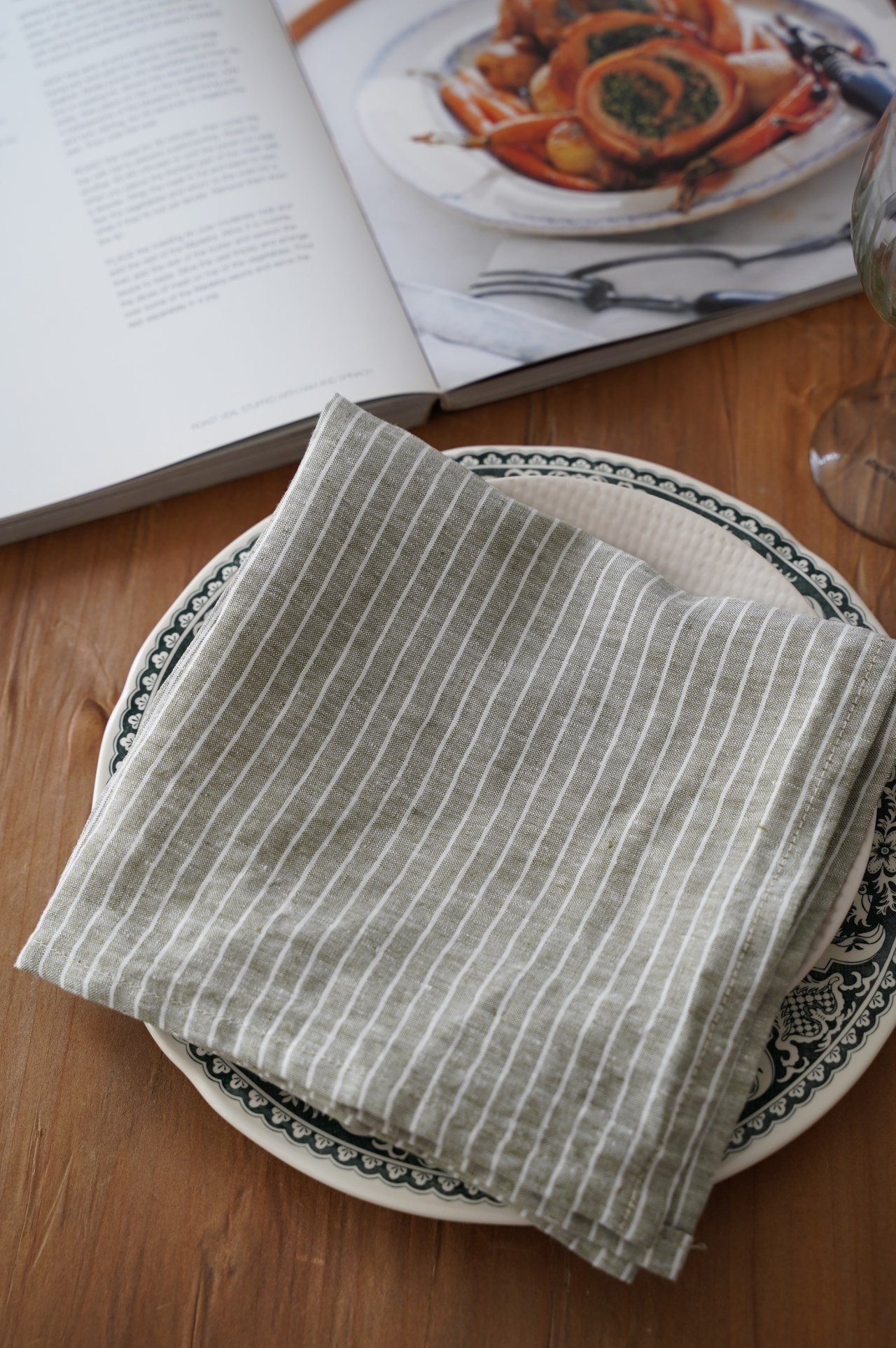 {Charvet Editions} ∞ DUO 亞麻方巾 ∞ 45x45cm (6色)