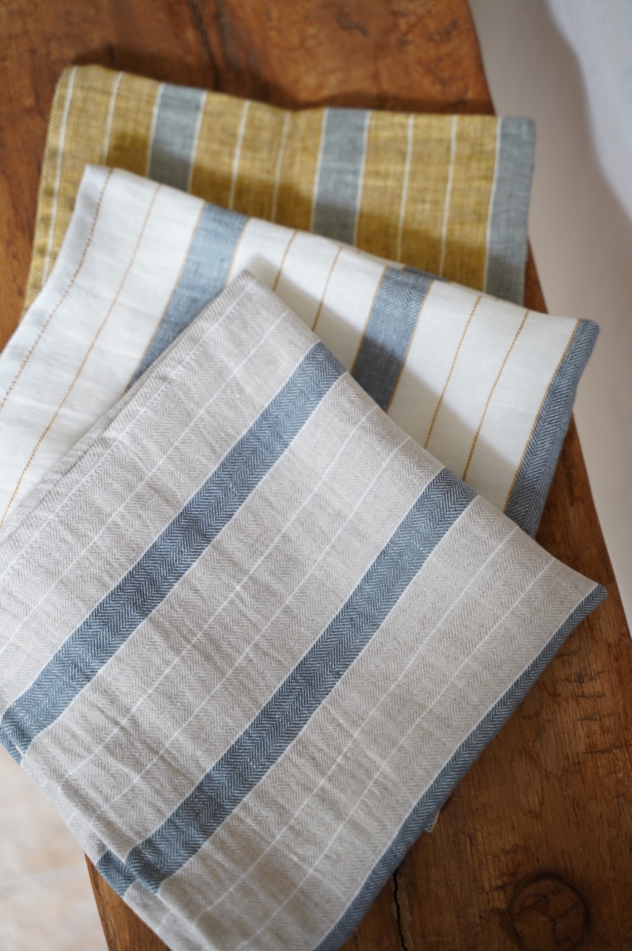 {Charvet Editions} ∞ RAM 亞麻方巾 ∞ 45x45cm (3色)