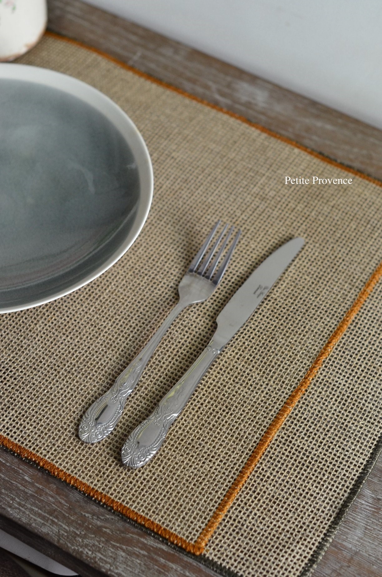 { Charvet Editions }∞ Quardrille 亞麻餐墊 (五色)