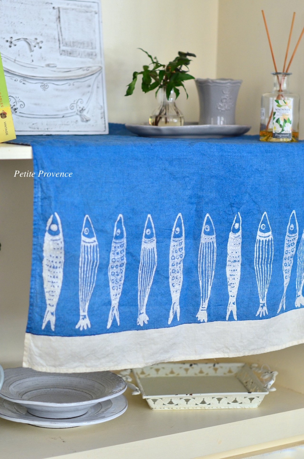 { Bertozzi } ∞小魚亞麻巾 55x70cm 