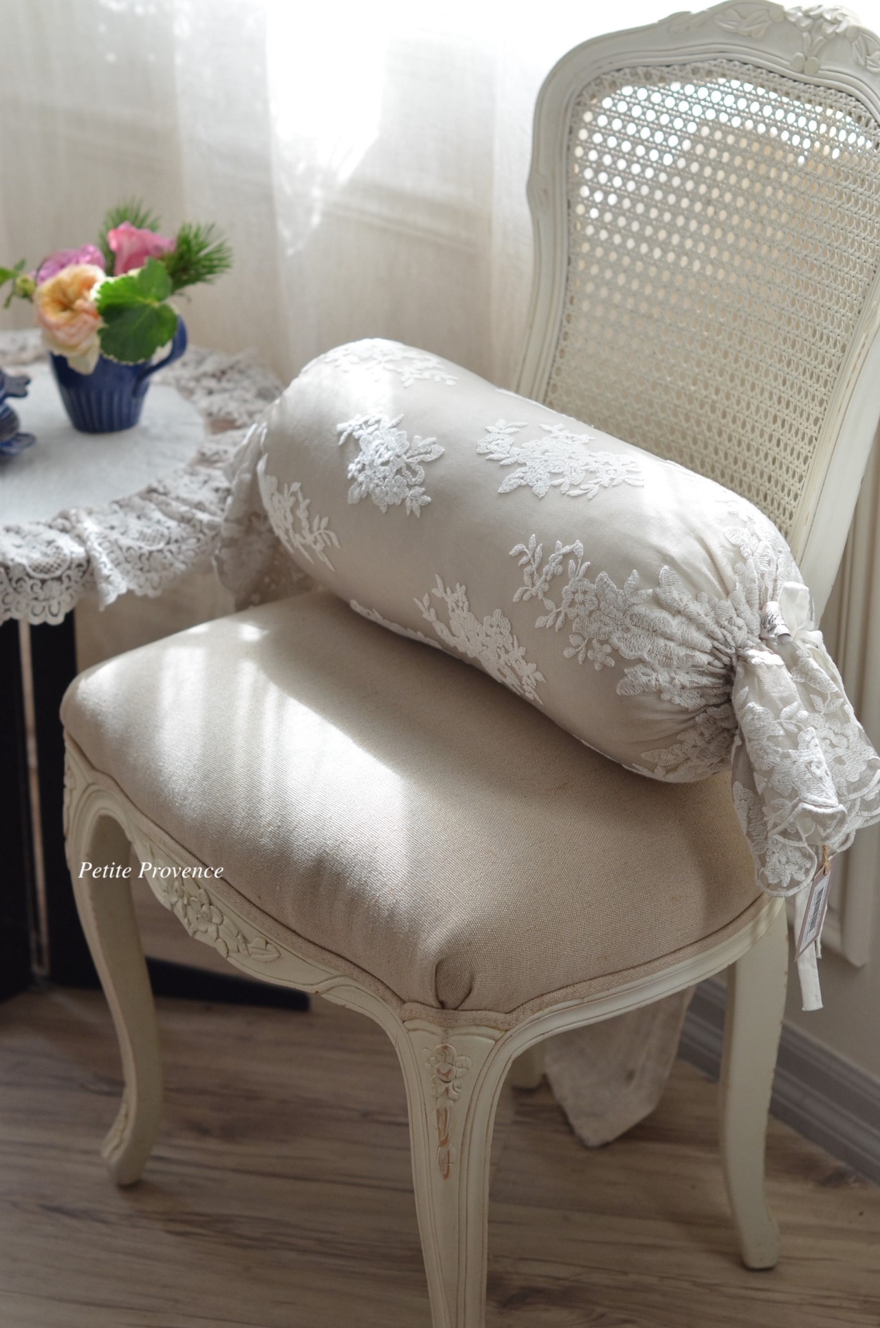 {Chez moi} ∞ Caramella 糖果抱枕 20x40cm (兩色)