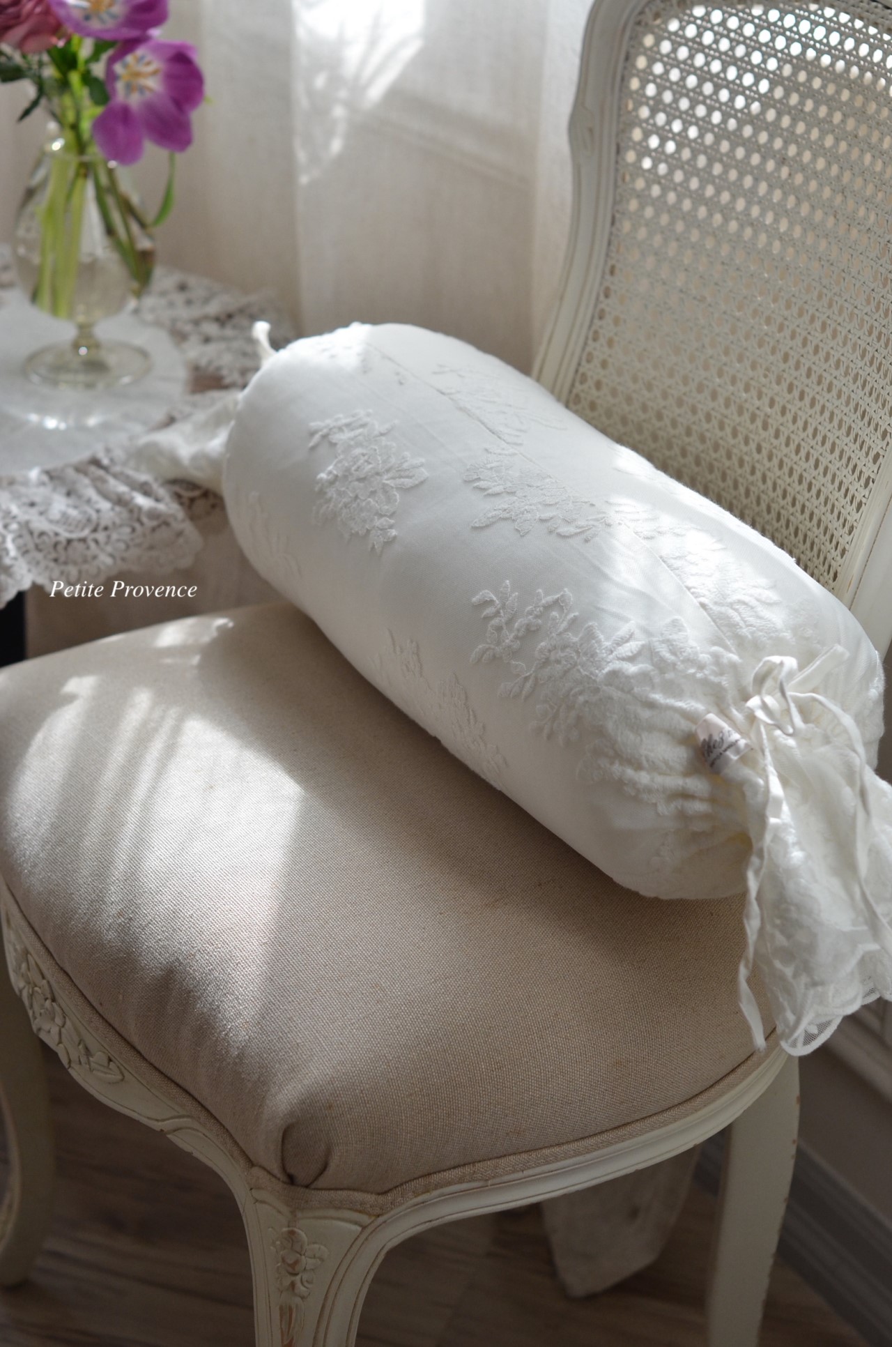 {Chez moi} ∞ Caramella 糖果抱枕 20x40cm (兩色)