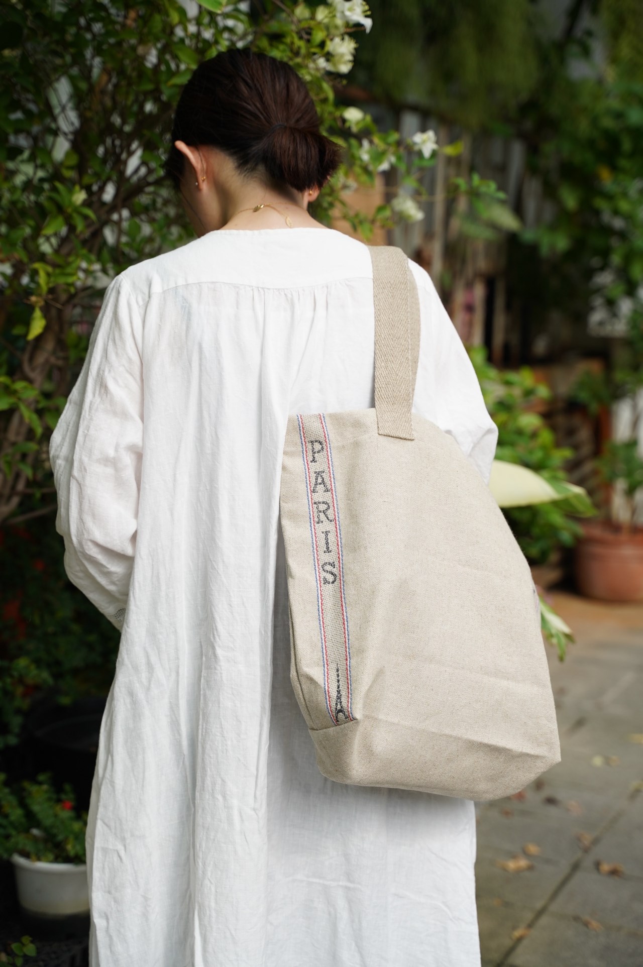 { Charvet Editions }∞ PARIS 亞麻提包