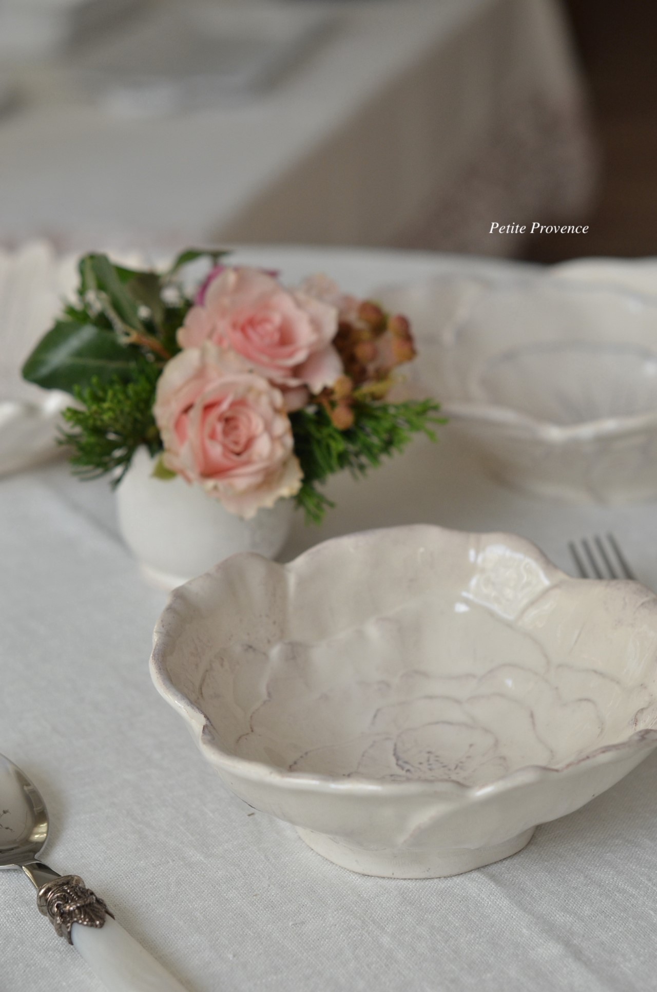 { VIRGINIA CASA} ROMANTICA 餐碗 16cm 玫瑰白