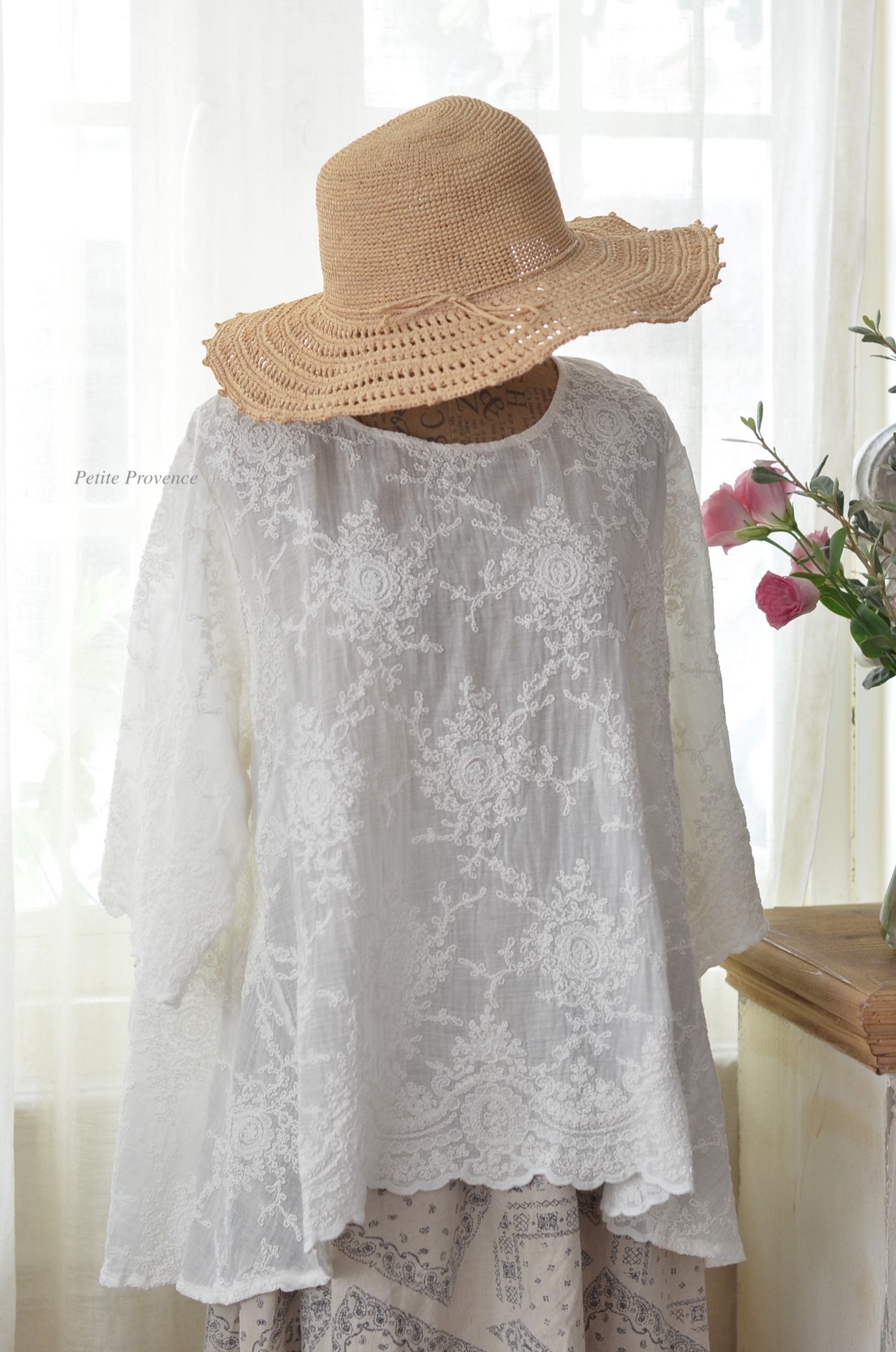 { CHEZ MOI }∞ Blouse 蕾絲罩衫/上衣 (3色)