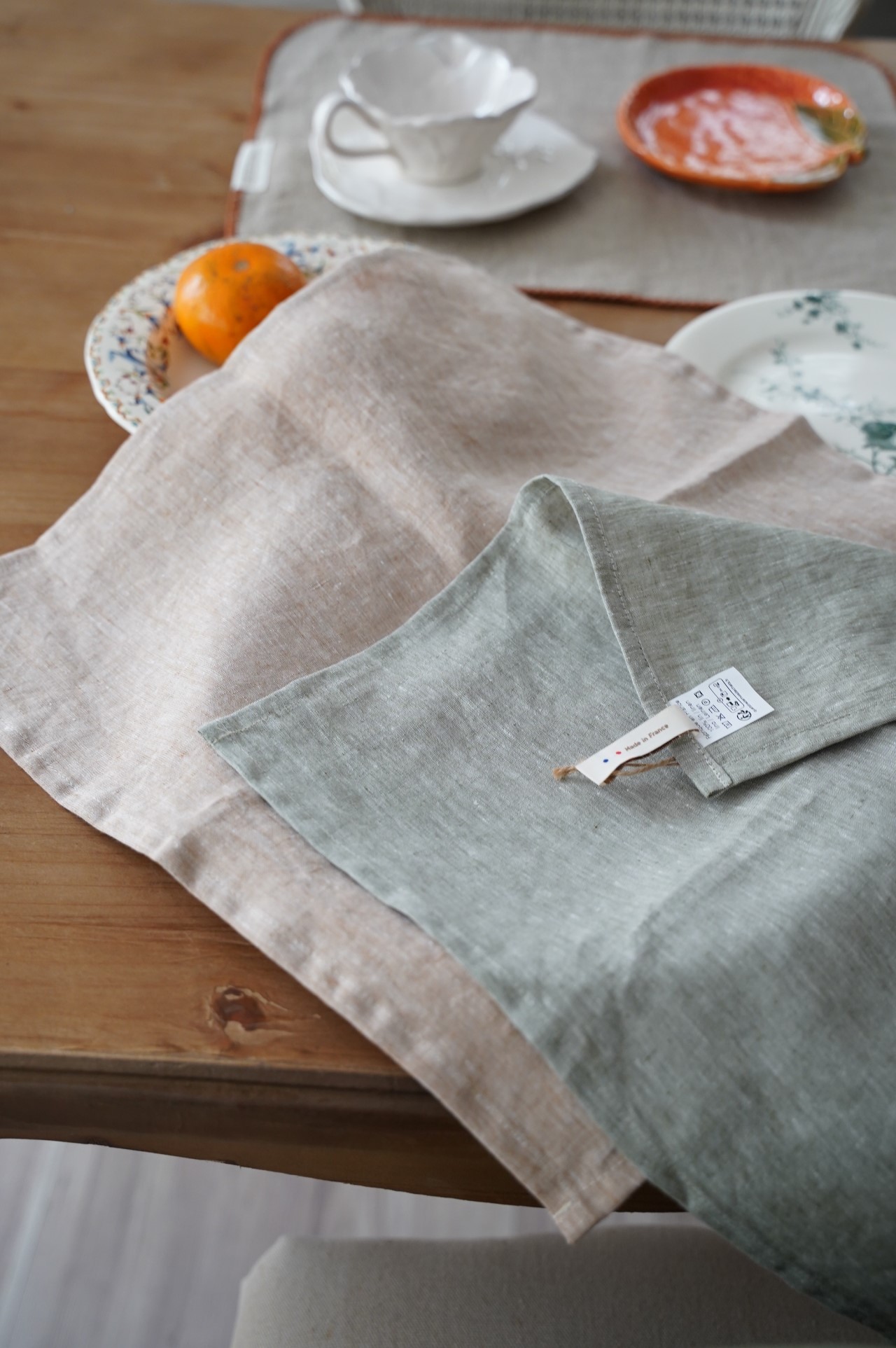 {Charvet Editions} ∞ PRIMO亞麻方巾 ∞ 45x45cm (2色)