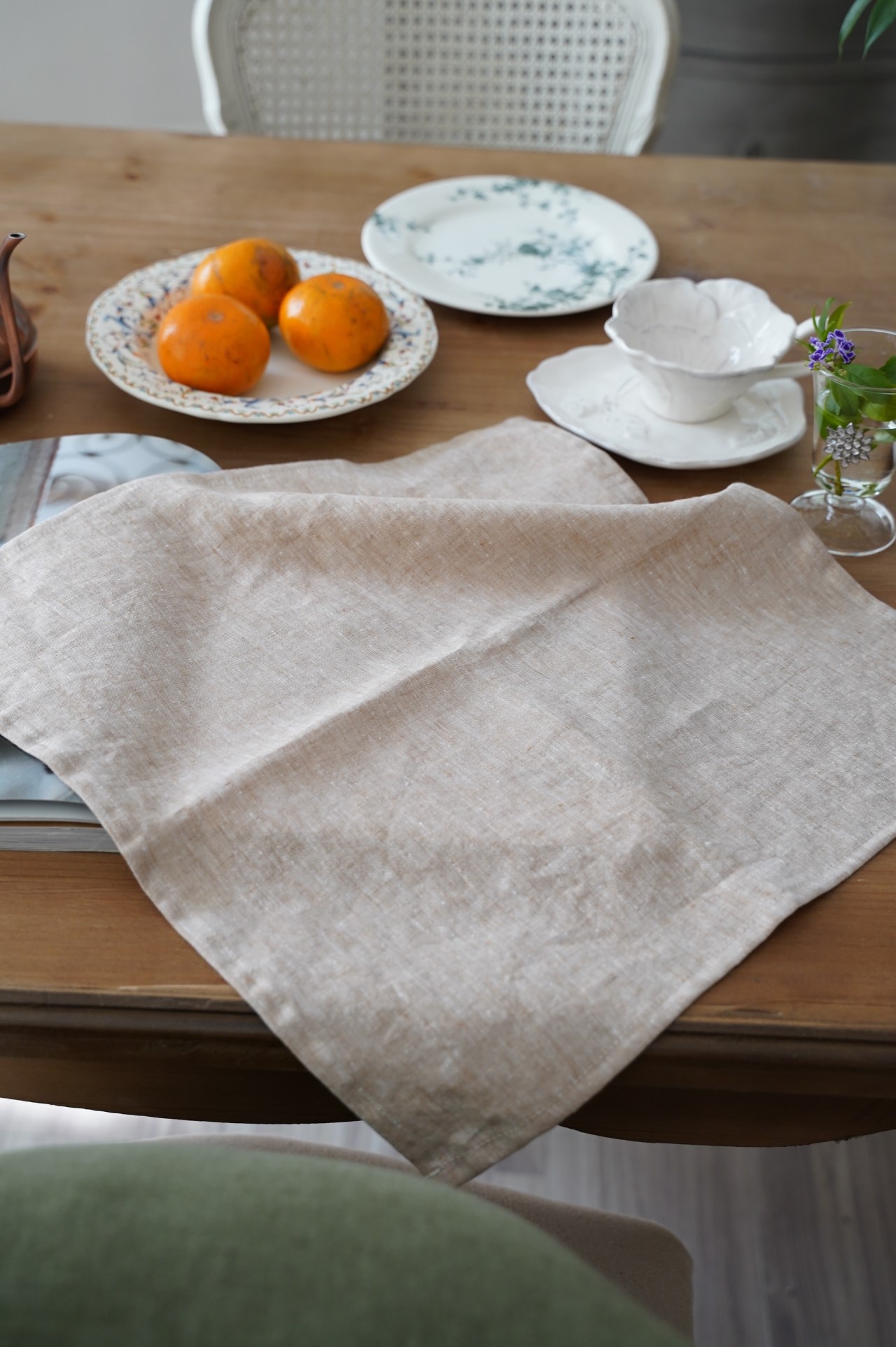 {Charvet Editions} ∞ PRIMO亞麻方巾 ∞ 45x45cm (2色)