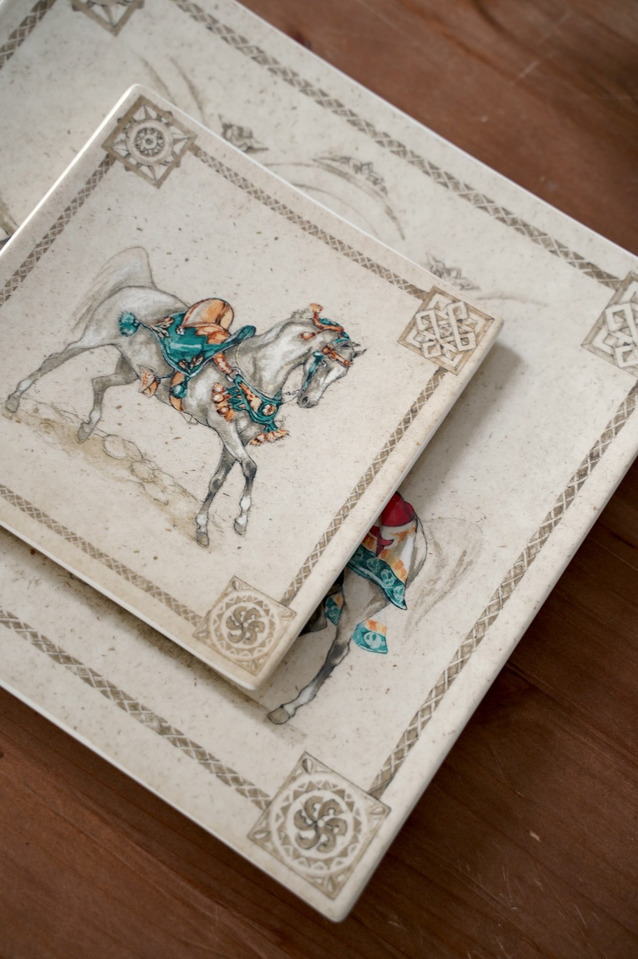 { Gienfrance }∞ CHEVAUX DU VENT 方餐盤 17x17cm