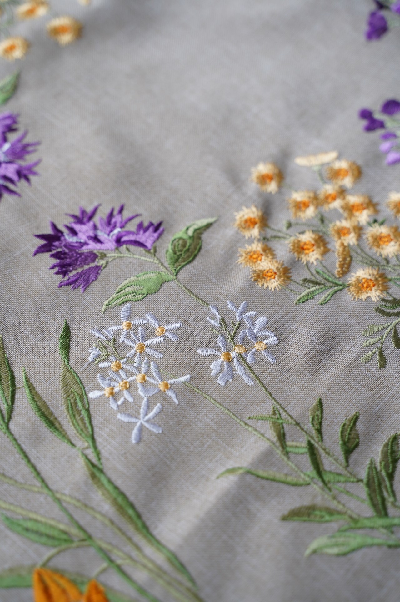 {ROLANDE.D}∞刺繡碎花桌旗 50x150cm