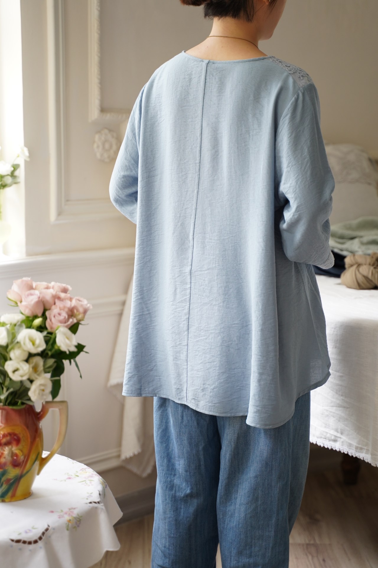 { CHEZ MOI }∞ Blouse 混絲蕾絲衫/上衣 (2色)