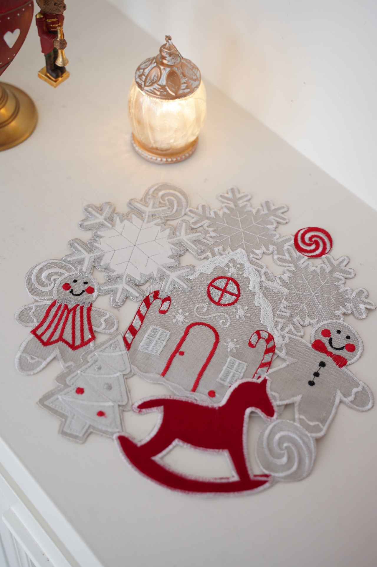 {ROLANDE.D} ∞ 圓形桌墊-搖搖馬