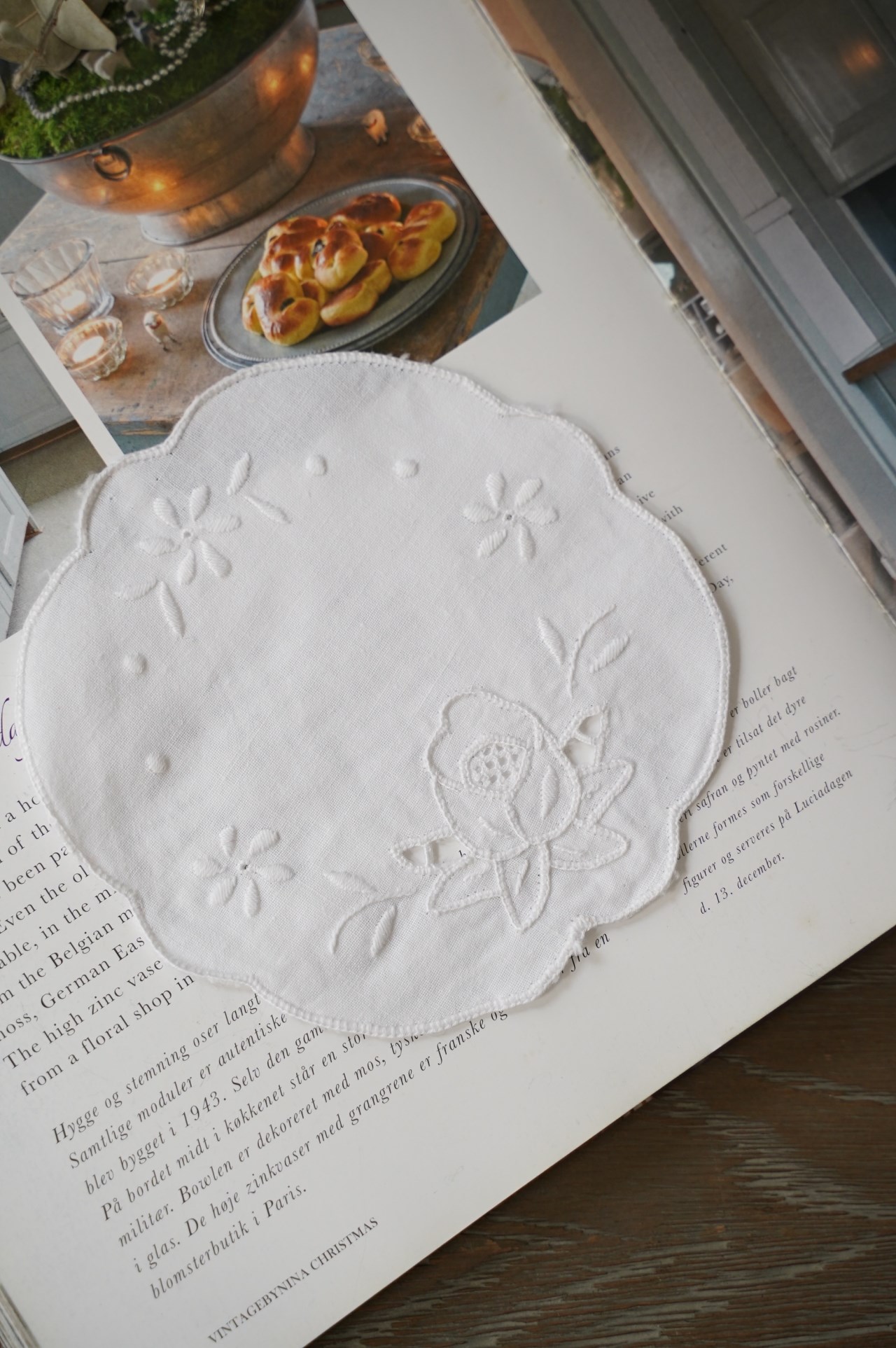 {ROLANDE.D} ∞ 白刺繡蕾絲巾 15cm