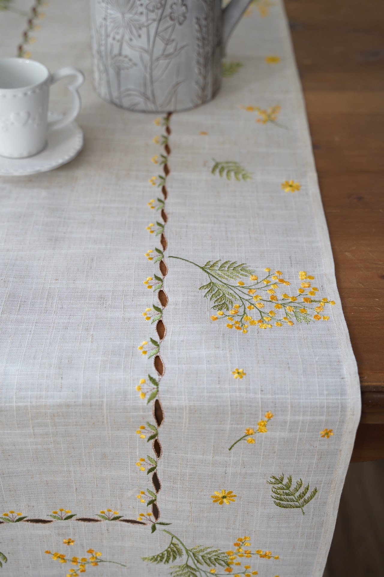 {ROLANDE.D} ∞ Mimosa 刺繡桌旗 50x150cm 