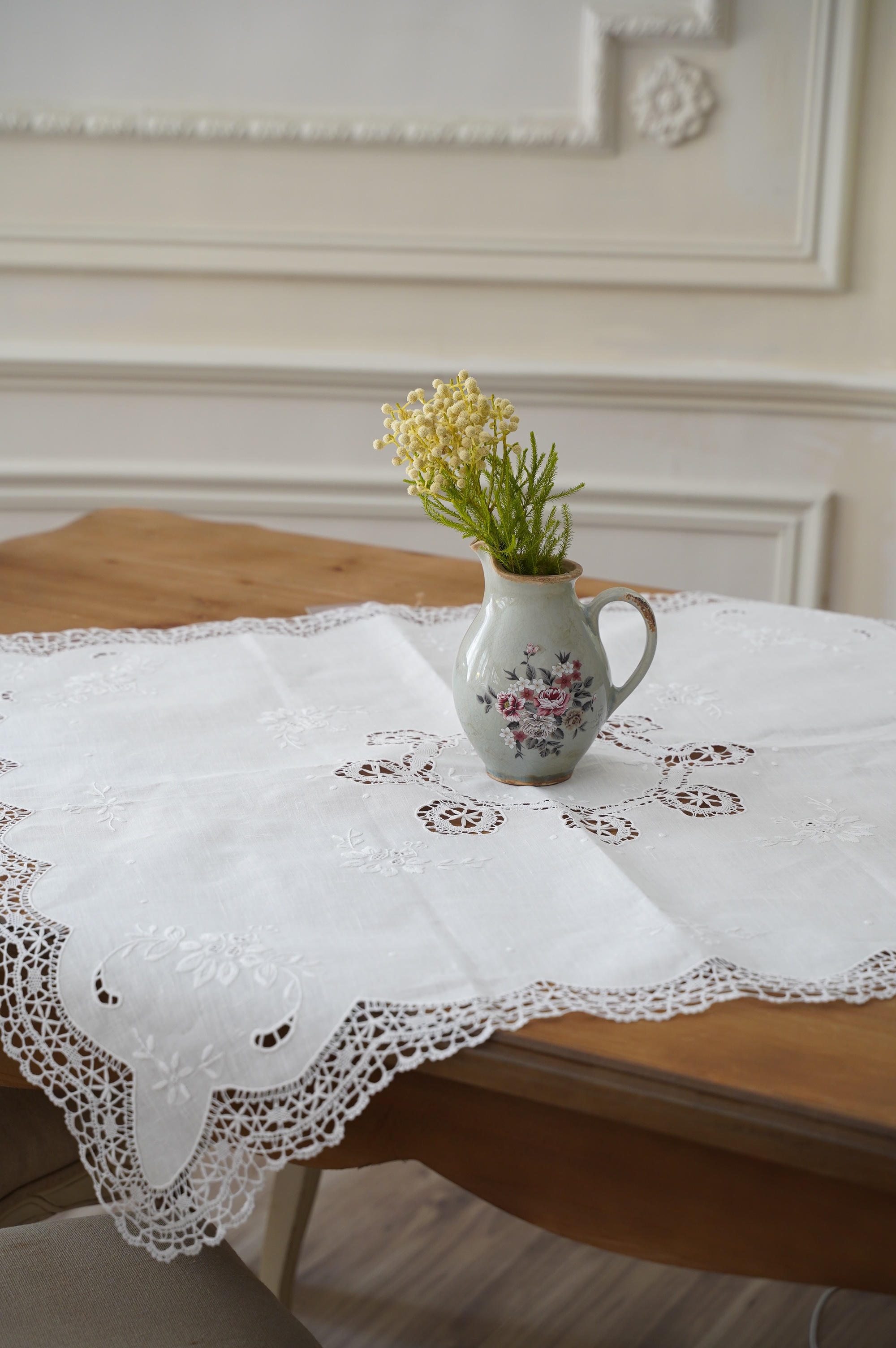 {ROLANDE.D} ∞ 白刺繡蕾絲巾 90x90cm