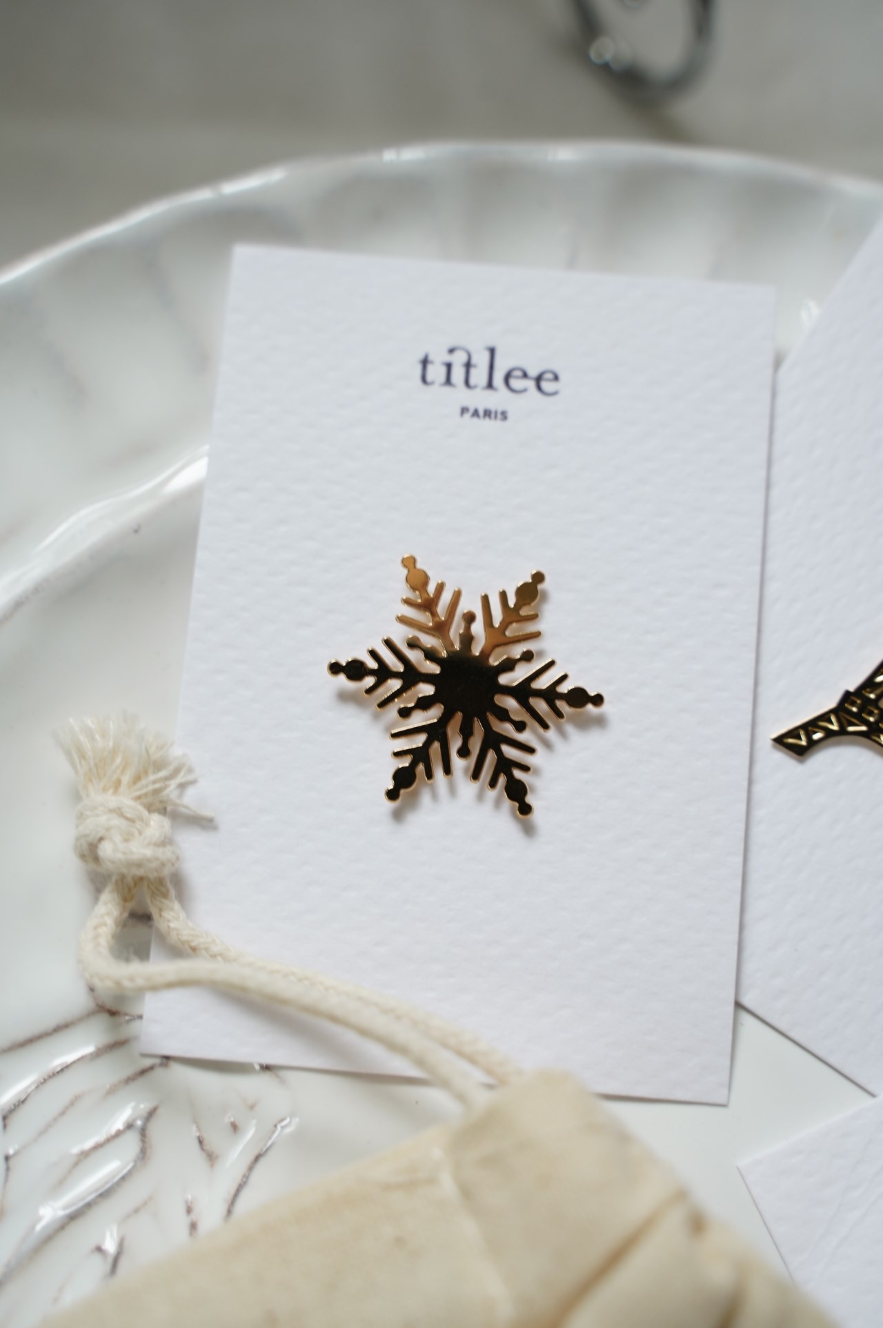 {Titlee} ∞  搪瓷鍍金別針-六款