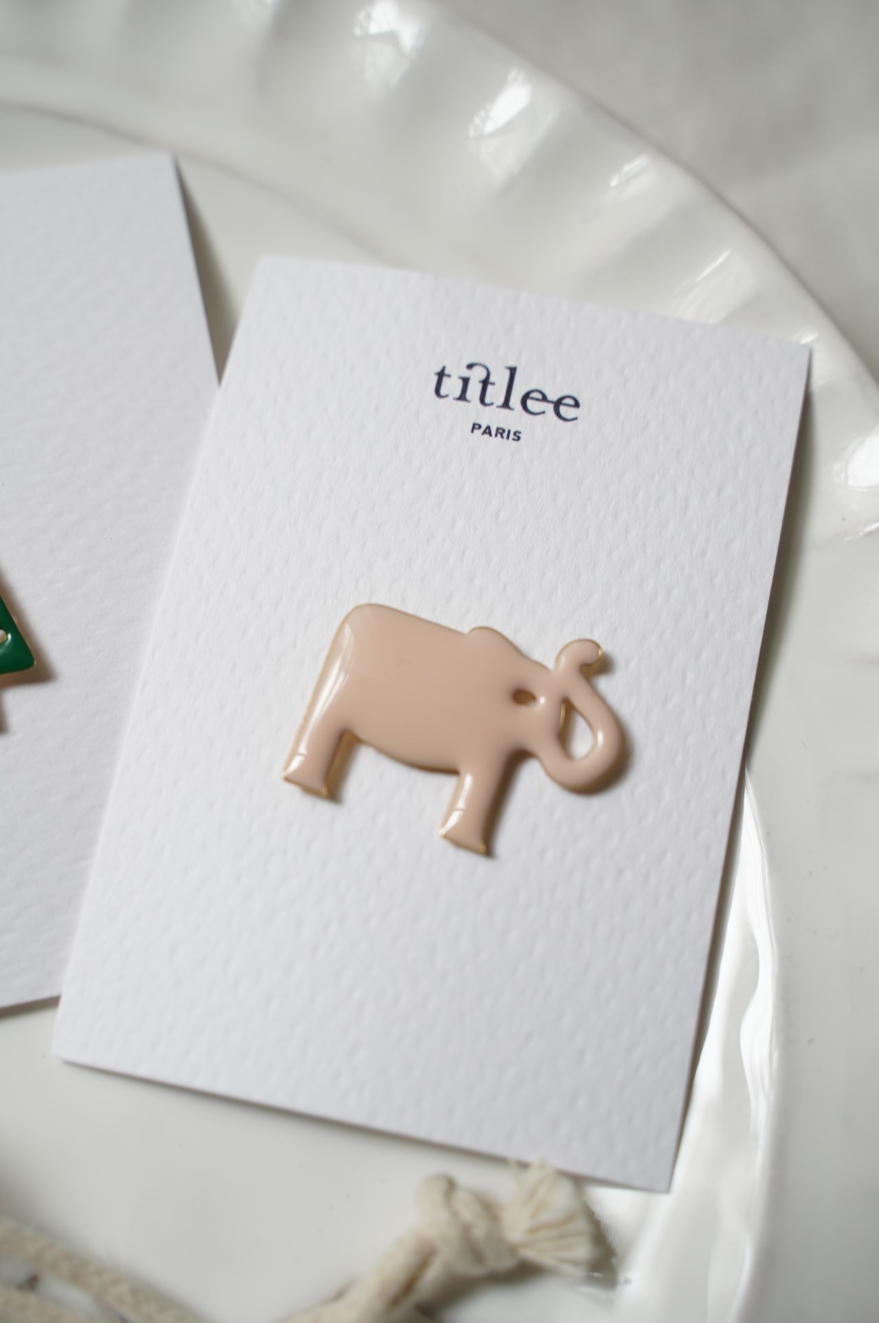 {Titlee} ∞  搪瓷鍍金別針-六款