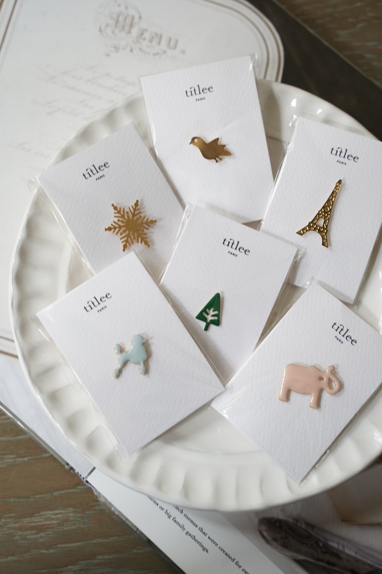 {Titlee} ∞  搪瓷鍍金別針-六款