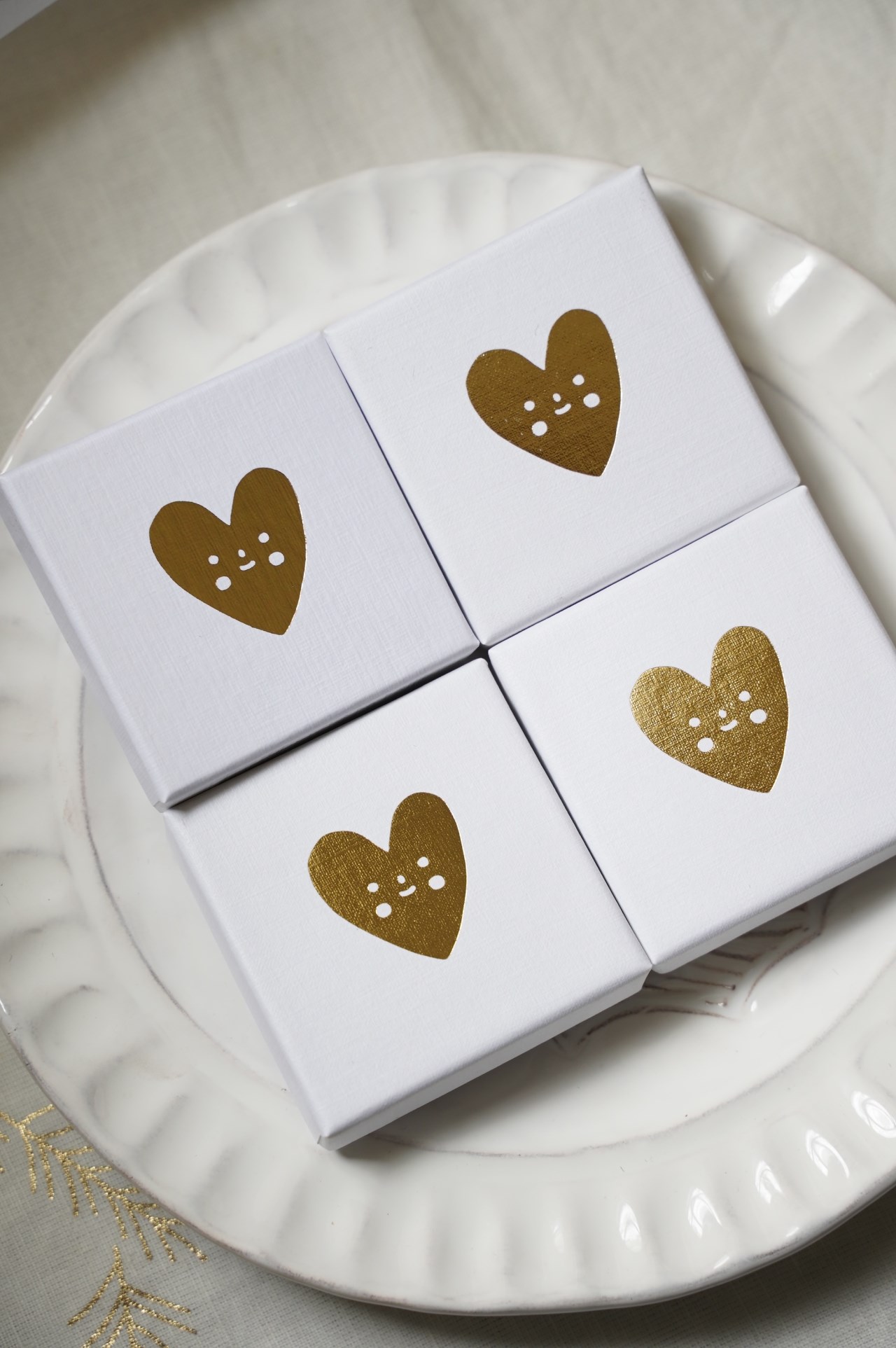 {Titlee} ∞  SUZY ULTMAN 系列別針（四款）