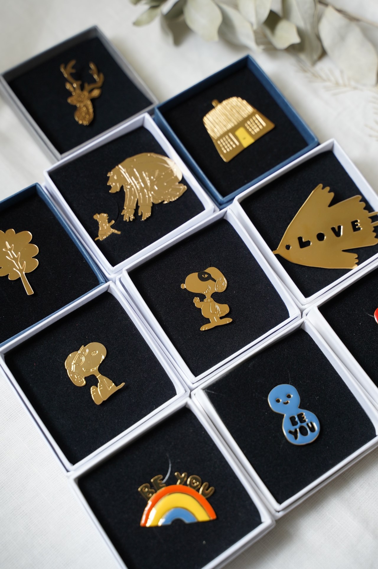 {Titlee} ∞  SUZY ULTMAN 系列別針（四款）