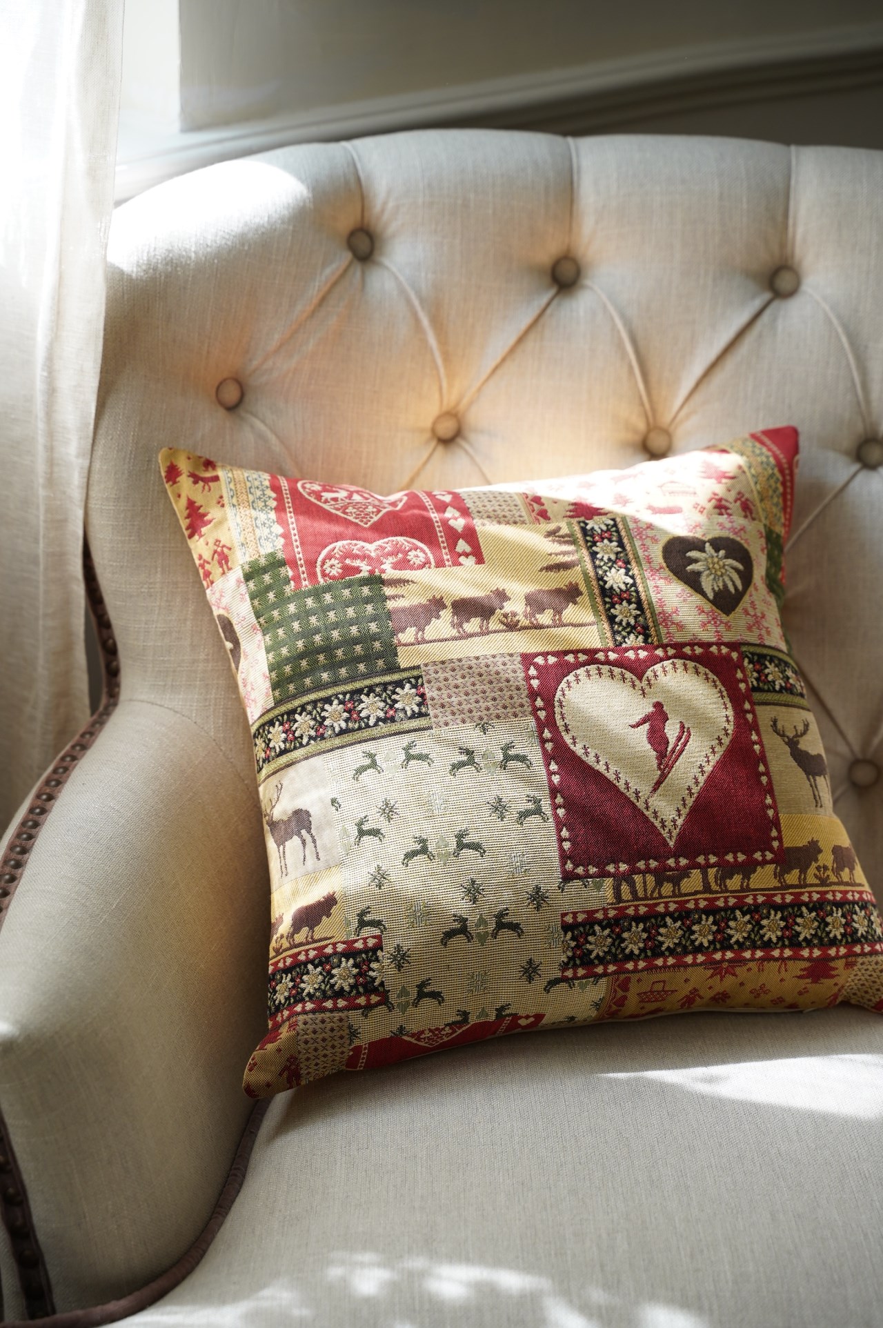 {ROLANDE.D} ∞ 刺繡抱枕套-碎花鹿∞ 45x45cm 