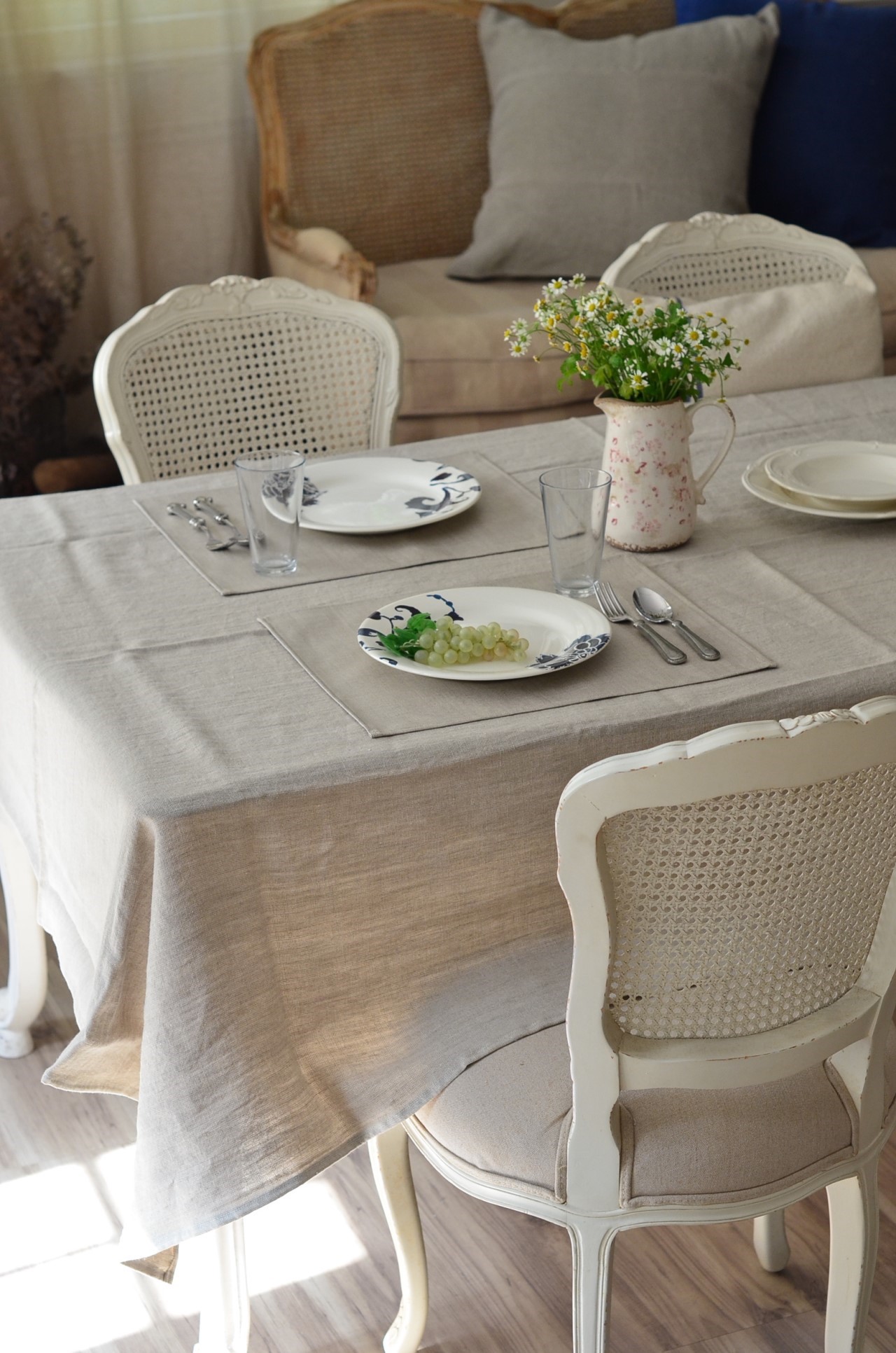 { Charvet Editions } ∞ MODENA 亞麻桌巾∞155x230cm∞155x280cm∞155x320cm