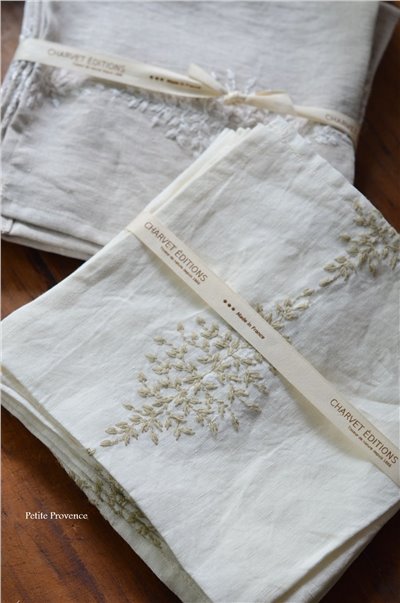 { Charvet Editions } ∞ RESEDA 亞麻方巾 ∞ 40x40cm (2色)