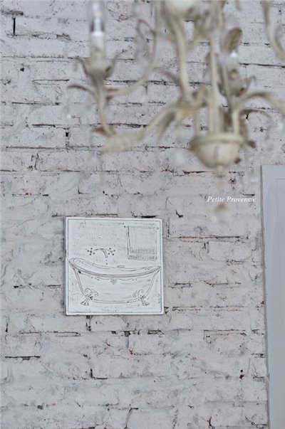 {VIRGINIA CASA} 浴缸壁飾