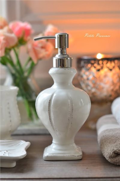 { VIRGINIA CASA }∞ITALICA給皂器