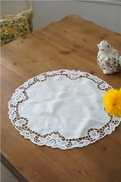 {ROLANDE.D} ∞ 白刺繡蕾絲巾 45cm