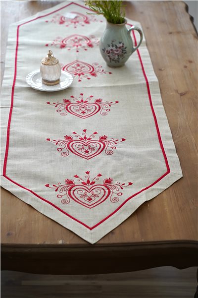 {ROLANDE.D} ∞ 紅愛心刺繡桌旗 50x150cm
